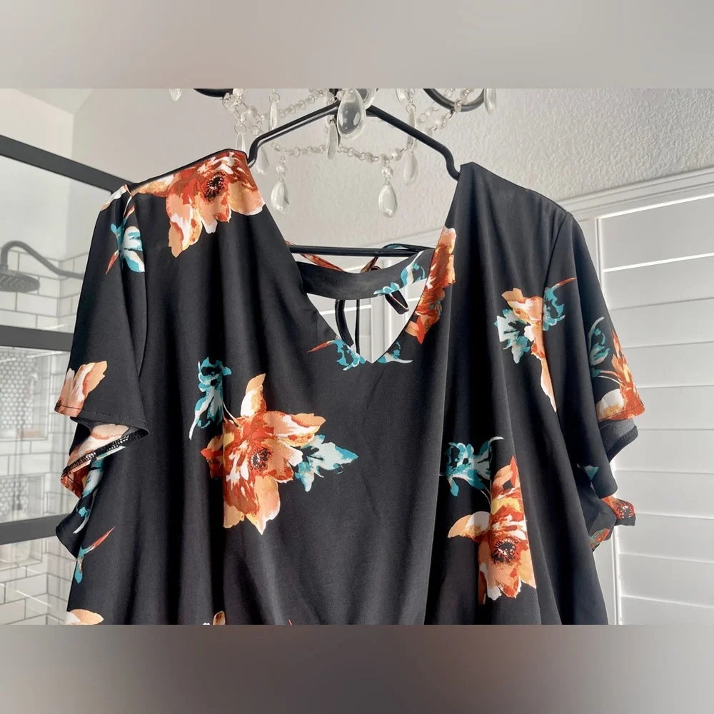 Maurices Flora V-neck Ruffled Sleeve Dress Size 2 - Picture 2 of 6